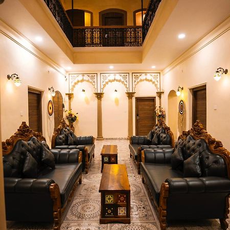 Captain Villa Heritage House Varanasi Exterior photo