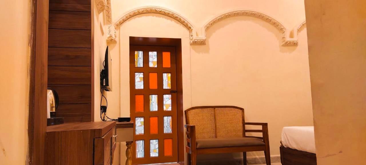 Captain Villa Heritage House Varanasi Exterior photo