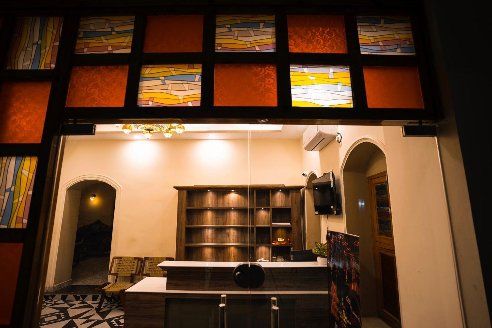 Captain Villa Heritage House Varanasi Exterior photo