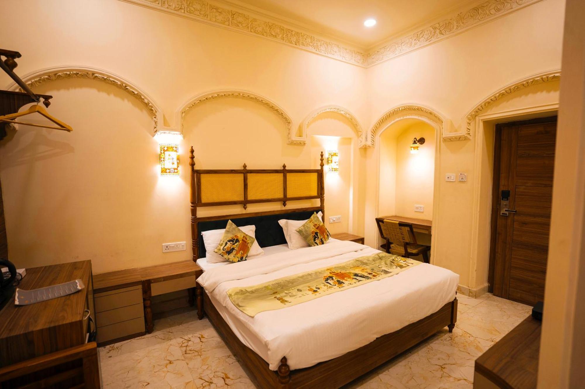 Captain Villa Heritage House Varanasi Exterior photo