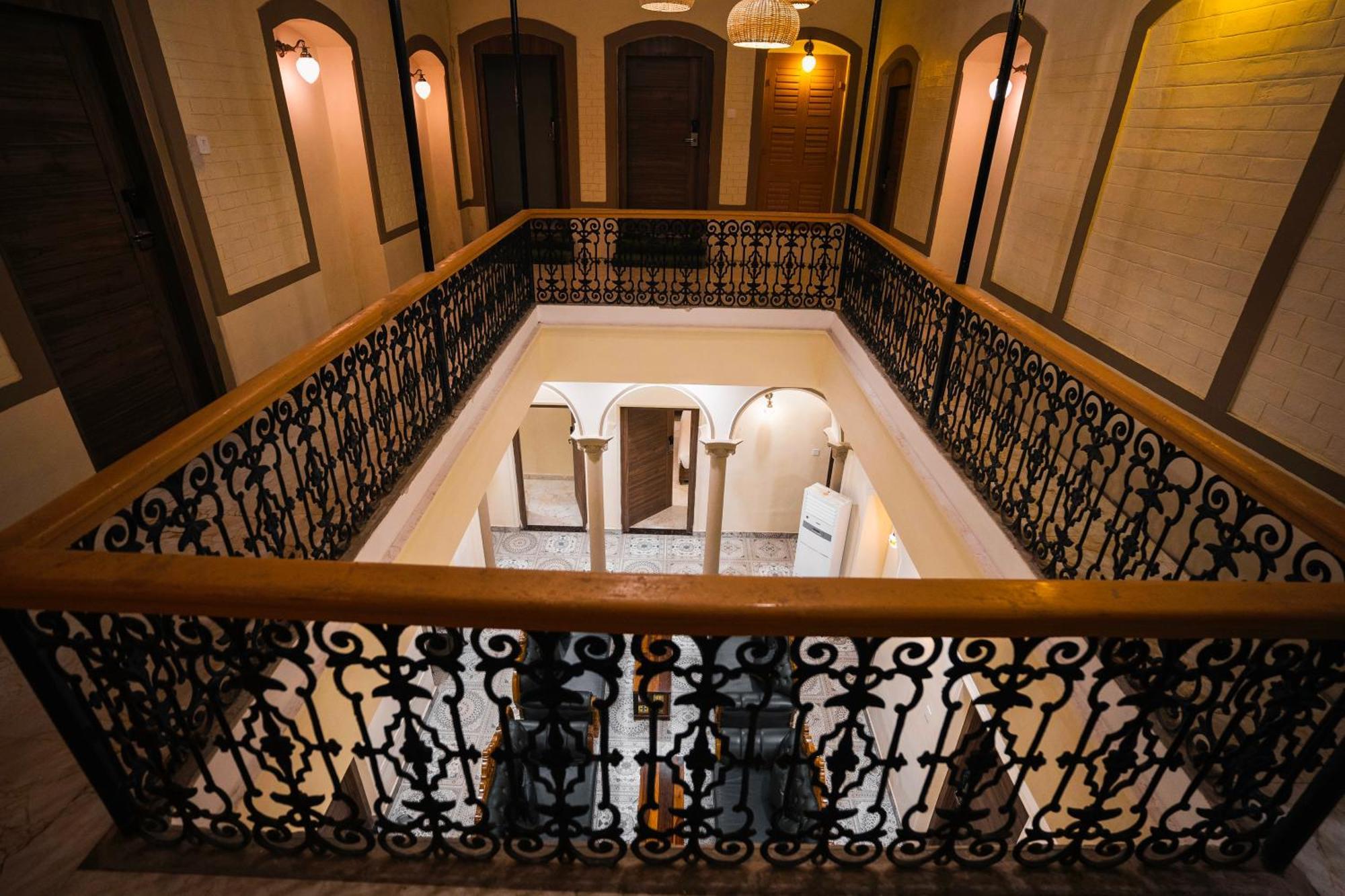 Captain Villa Heritage House Varanasi Exterior photo